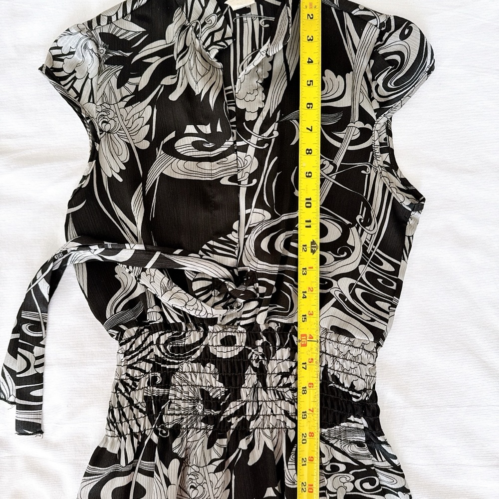 Black/Silver floral pattern top - Picture 7 of 15